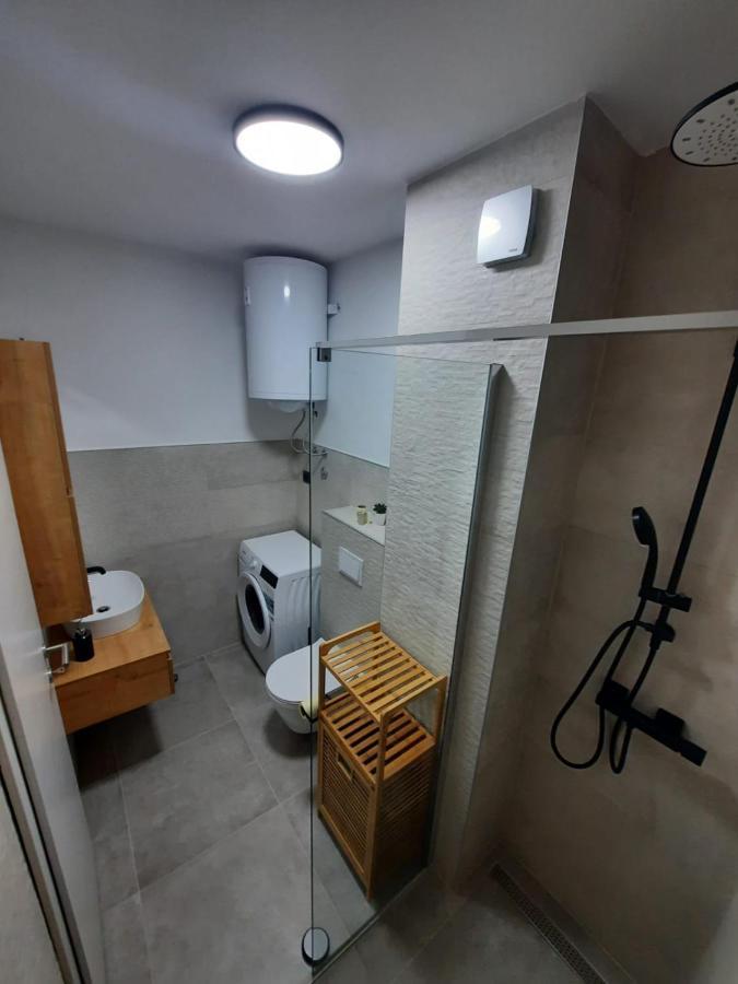 Njivice, Otok Krk, Apartman Dora Экстерьер фото